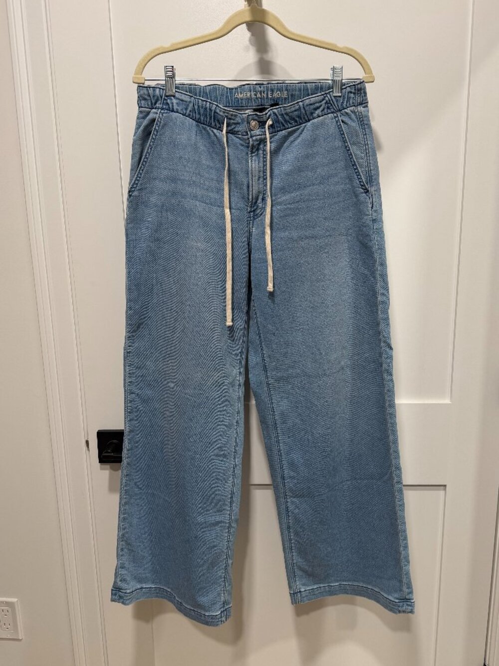 Aerie Dreamy Drape Low-Rise Ultra Wide-Leg Pull-On Jean